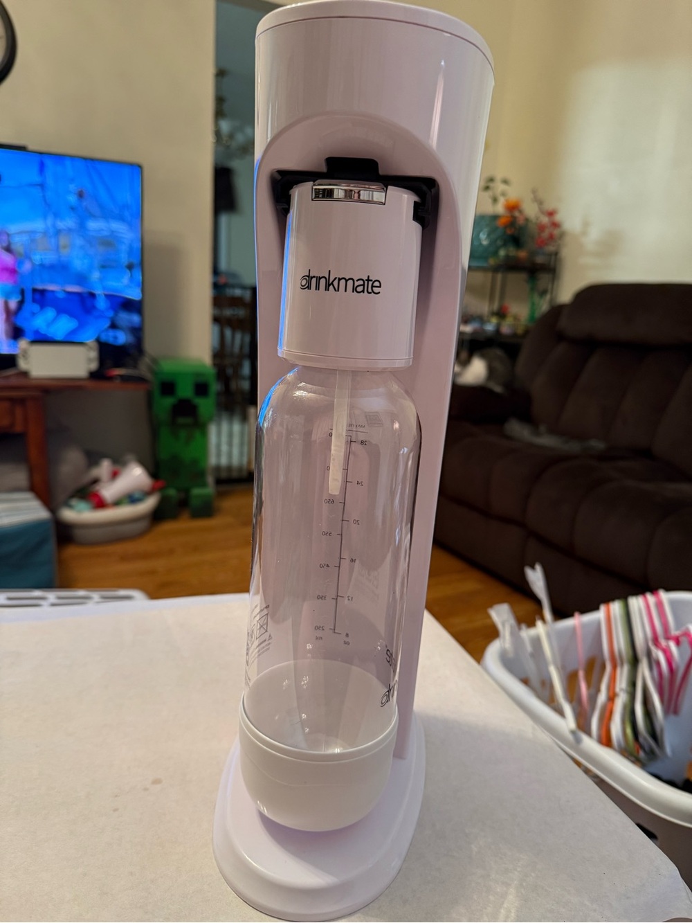 Drinkmate Soda Maker Carbonator White CO2 Included Tested Works Expired